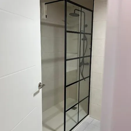 Apartament Ema House 1 *